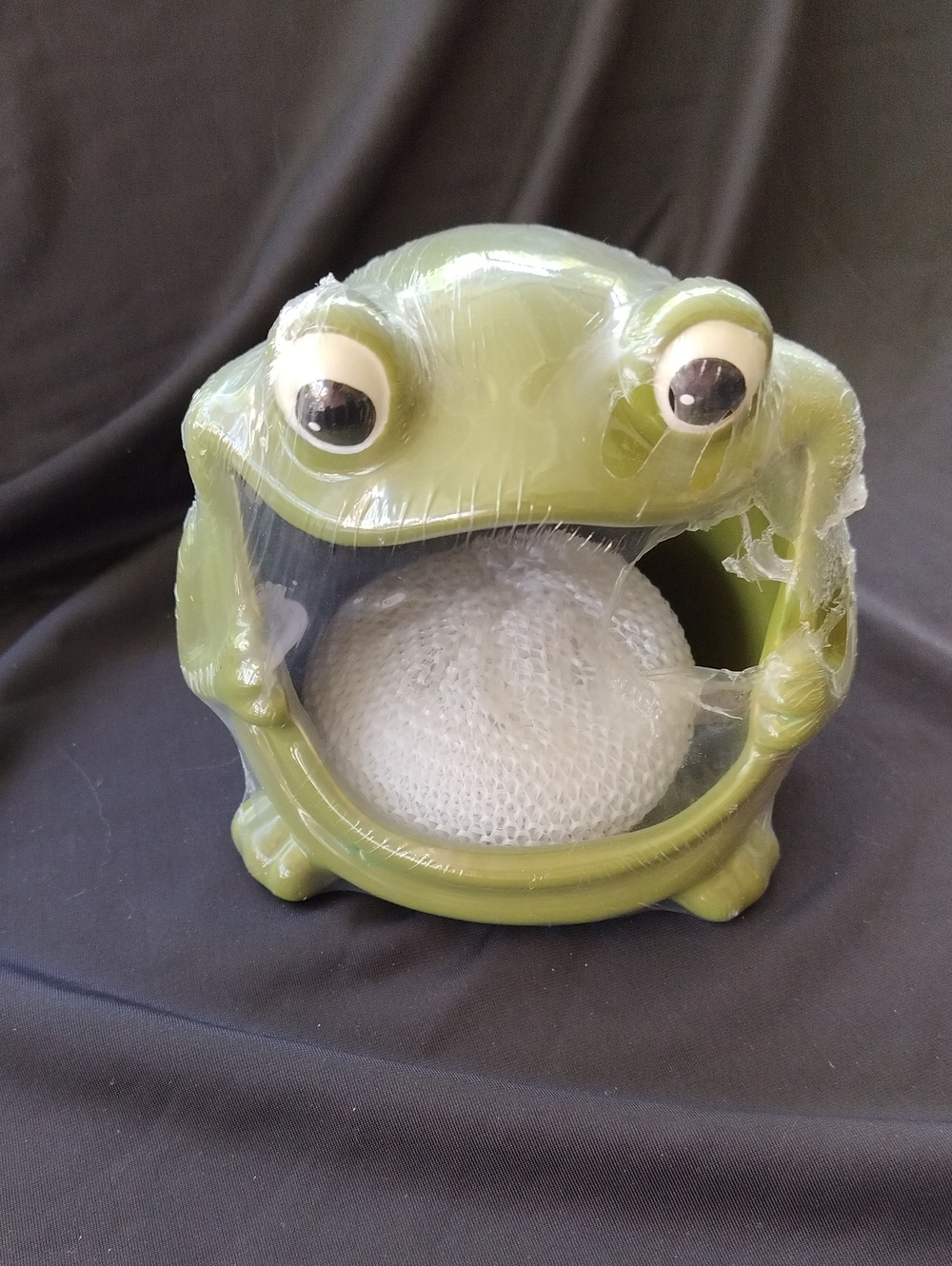 Ceramic Green Frog scrubby holder